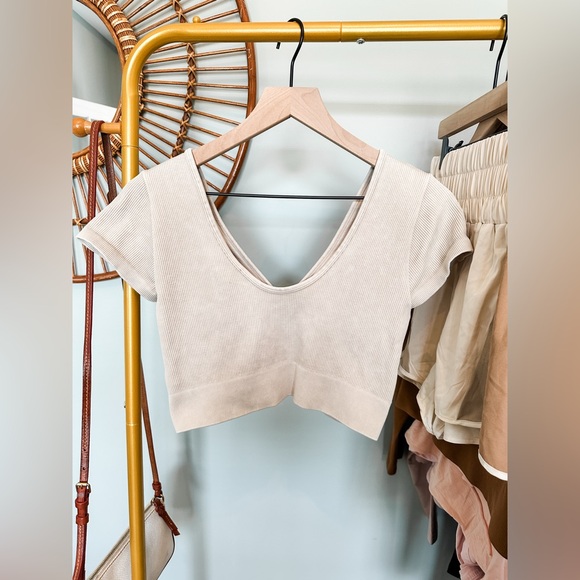 stretch crop top - Picture 1 of 2